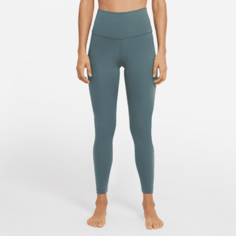 Nike 7/8 Yoga leggings